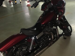 2009 Harley-Davidson Fat Bob, красный, 900000 рублей, вид 4