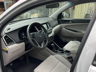 2017 Hyundai Tucson III, серебристый, 2000000 рублей, вид 4