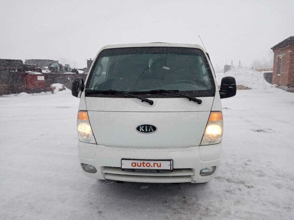 2011 Kia Bongo, белый, 1500000 рублей