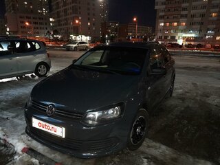 2013 Volkswagen Polo V, серый, 700000 рублей, вид 2