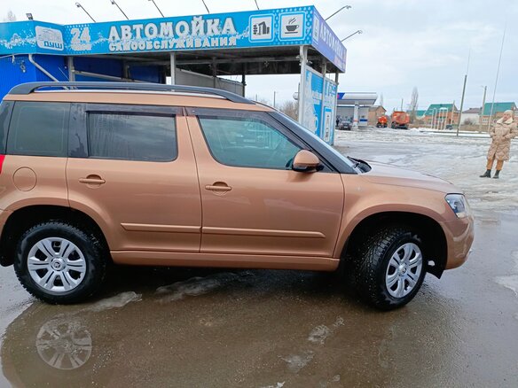 2014 Skoda Yeti I Рестайлинг, коричневый, 1106000 рублей - вид 7