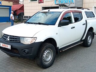 2013 Mitsubishi L200 Easy Select IV Рестайлинг, белый, 1500000 рублей, вид 1
