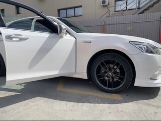 2014 Toyota Crown XIV (S210), белый, 2050000 рублей, вид 3