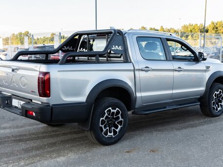 2026 JAC T9, серебристый, 3719000 рублей, вид 2