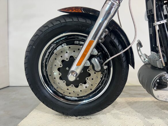 2009 Harley-Davidson Fat Bob, пурпурный, 810000 рублей - вид 13