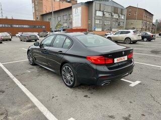2019 BMW 5 серии 530d xDrive VII (G30/G31/G38), серый, 4900000 рублей, вид 3