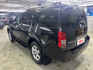 2007 Nissan Pathfinder III, чёрный, 900000 рублей, вид 3