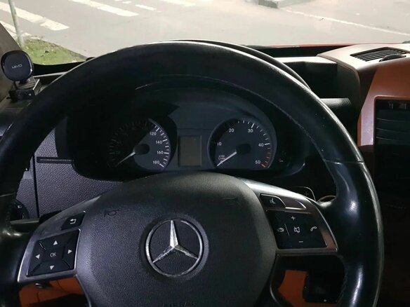2006 Mercedes-Benz Sprinter, красный, 1450000 рублей - вид 13