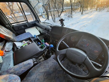 2006 Nissan Diesel, жёлтый, 1700000 рублей, вид 5