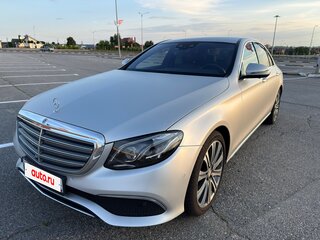 2017 Mercedes-Benz E-Класс 400 V (W213, S213, C238), серебристый, 4250000 рублей, вид 4