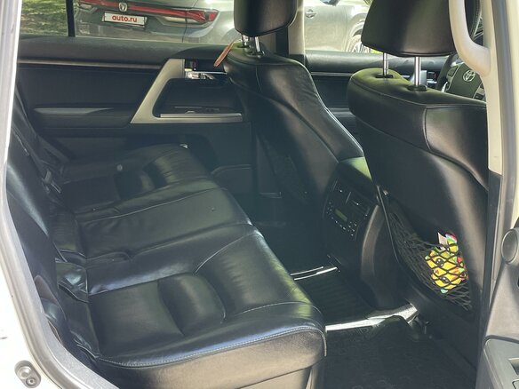 2012 Toyota Land Cruiser 200 Series Рестайлинг 1, белый, 4600000 рублей - вид 11