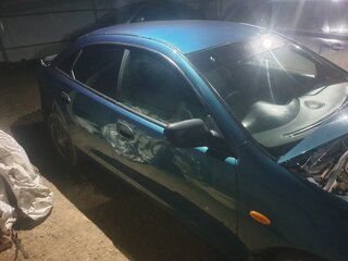 1996 Mazda 323 V (BA), зелёный, 300000 рублей, вид 5