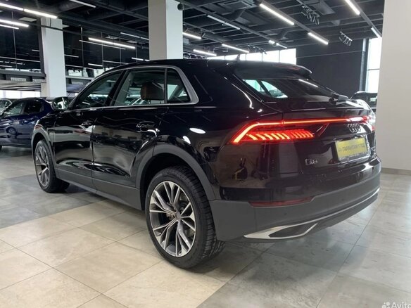 2022 Audi Q8 55 TFSI I (4M), чёрный, 9000000 рублей - вид 5