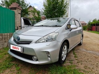 2013 Toyota Prius Alpha I (ZVW40/41), серебристый, 950000 рублей, вид 1