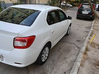 2015 Renault Logan II, белый, 1000000 рублей, вид 2