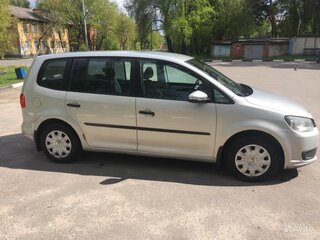 2011 Volkswagen Touran I Рестайлинг 2, серебристый, 820000 рублей, вид 3