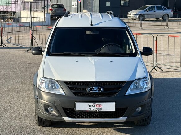 2017 Lada (ВАЗ) Largus I, белый, 997000 рублей - вид 8