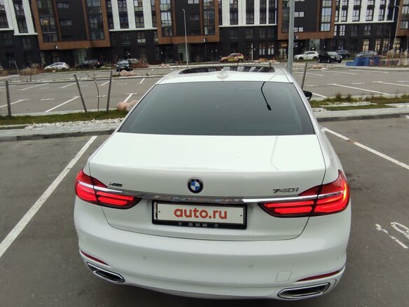 2018 BMW 7 серии Long 740Li xDrive VI (G11/G12), белый, 2926620 рублей - вид 2