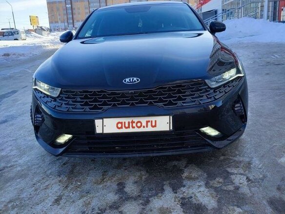 2020 Kia K5 III, чёрный, 2600000 рублей - вид 3
