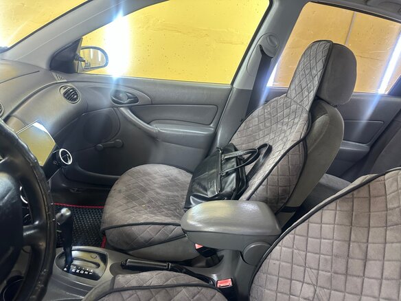 2003 Ford Focus I (North America), белый, 269000 рублей - вид 11