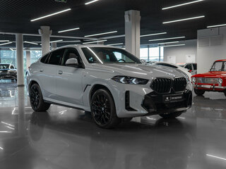 2023 BMW X6 30d III (G06) Рестайлинг, серый, 12500000 рублей, вид 2
