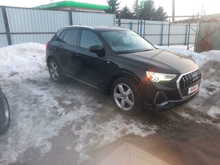 2020 Audi Q3 45 TFSI II (F3), чёрный, 2745628 рублей, вид 3