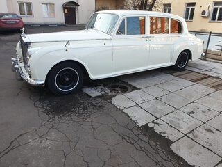 1960 Rolls-Royce Phantom V, белый, 50000000 рублей, вид 3