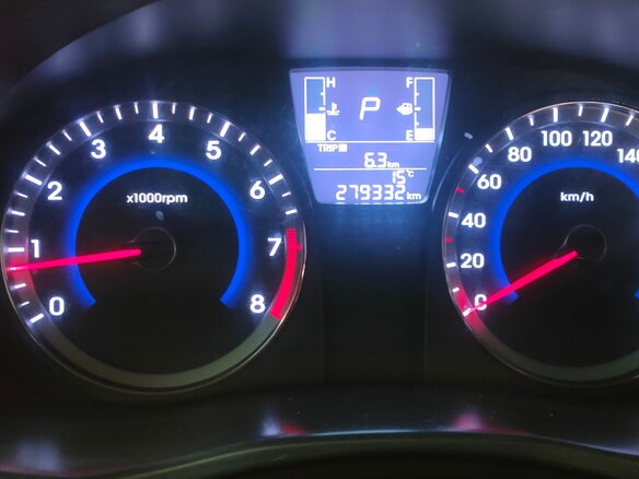 2016 Hyundai Solaris I Рестайлинг, белый, 1200000 рублей - вид 9
