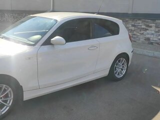 2008 BMW 1 серии 116i I (E81/E82/E87/E88) Рестайлинг, белый, 600000 рублей, вид 3
