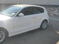 2008 BMW 1 серии 116i I (E81/E82/E87/E88) Рестайлинг, белый, 600000 рублей - вид 2