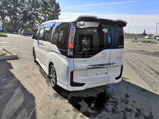 2016 Honda Stepwgn Spada V, белый, 2200000 рублей, вид 4