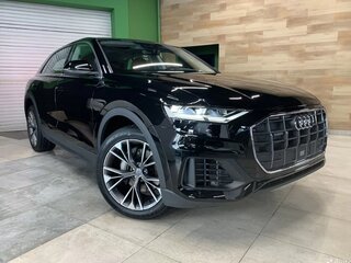 2022 Audi Q8 55 TFSI I (4M), чёрный, 9000000 рублей, вид 1