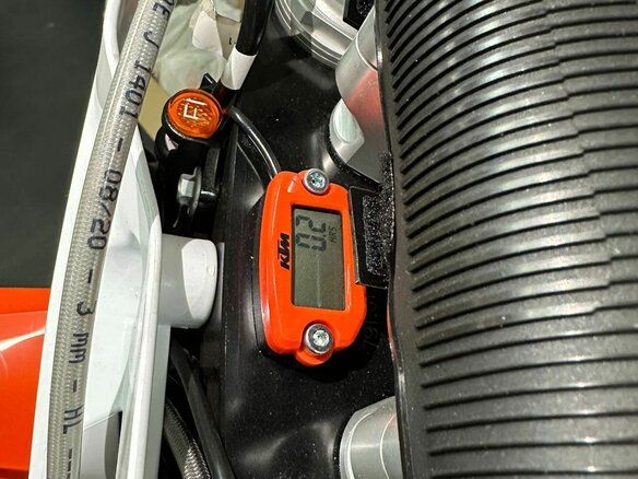 2021 KTM 450 SX F, красный, 950000 рублей - вид 2