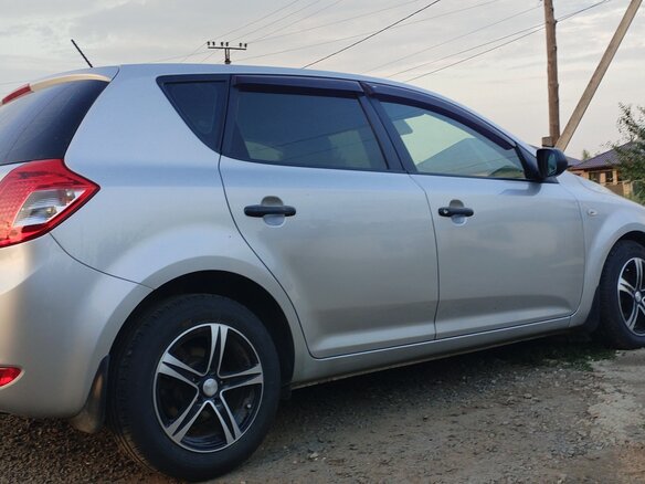 2012 Kia Ceed I Рестайлинг, серебристый, 917000 рублей - вид 1