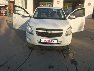2013 Chevrolet Cobalt II, белый, 650000 рублей, вид 2