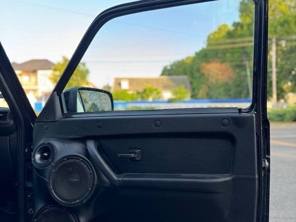 2018 Lada (ВАЗ) 2121 (4x4) I Рестайлинг, чёрный, 1100000 рублей - вид 16