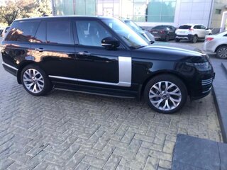 2018 Land Rover Range Rover IV Рестайлинг, чёрный, 9750000 рублей, вид 3