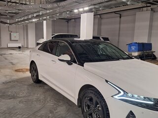 2021 Kia K5 III, белый, 2500000 рублей, вид 4