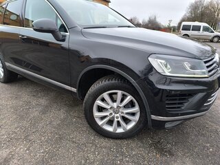 2017 Volkswagen Touareg II Рестайлинг, чёрный, 4000000 рублей, вид 5