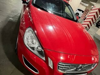 2011 Volvo S60 II, красный, 930000 рублей, вид 2