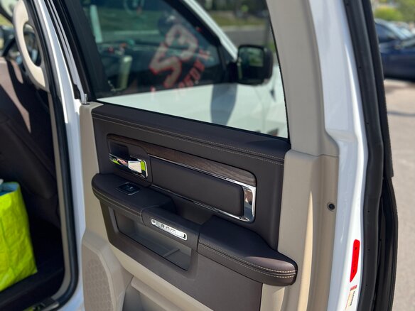 2013 Dodge RAM IV (DS/DJ), белый, 5500000 рублей - вид 11