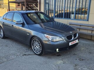 2006 BMW 5 серии 550i V (E60/E61), серый, 1300000 рублей, вид 3