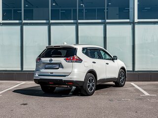 2017 Nissan X-Trail III, белый, 1790000 рублей, вид 2