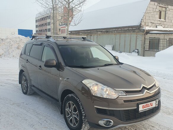 2011 Citroen C-Crosser, коричневый, 1300000 рублей - вид 1