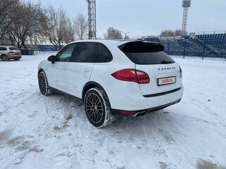 2013 Porsche Cayenne Diesel II (958), белый, 3000000 рублей, вид 4