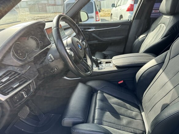 2016 BMW X5 M50d III (F15), чёрный, 4199999 рублей - вид 15