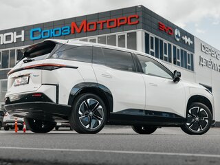 2026 Toyota bZ3X 50 kWh, бежевый, 2850000 рублей, вид 5