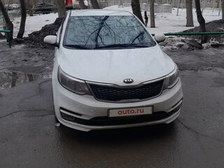 2017 Kia Rio III Рестайлинг, белый, 955000 рублей, вид 1