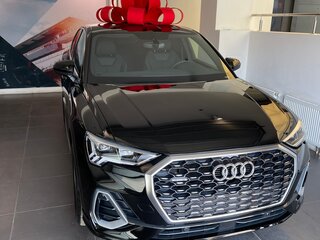 2021 Audi Q3 Sportback 40 TFSI II (F3), чёрный, 4200000 рублей, вид 3