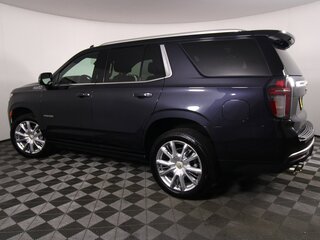 2022 Chevrolet Tahoe V, серый, 16656374 рублей, вид 5